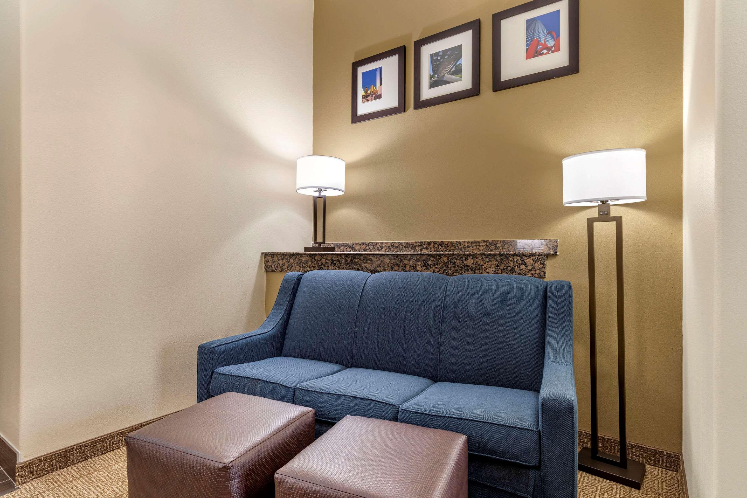 Comfort Suites West Dallas - Cockrell Hill Exteriér fotografie