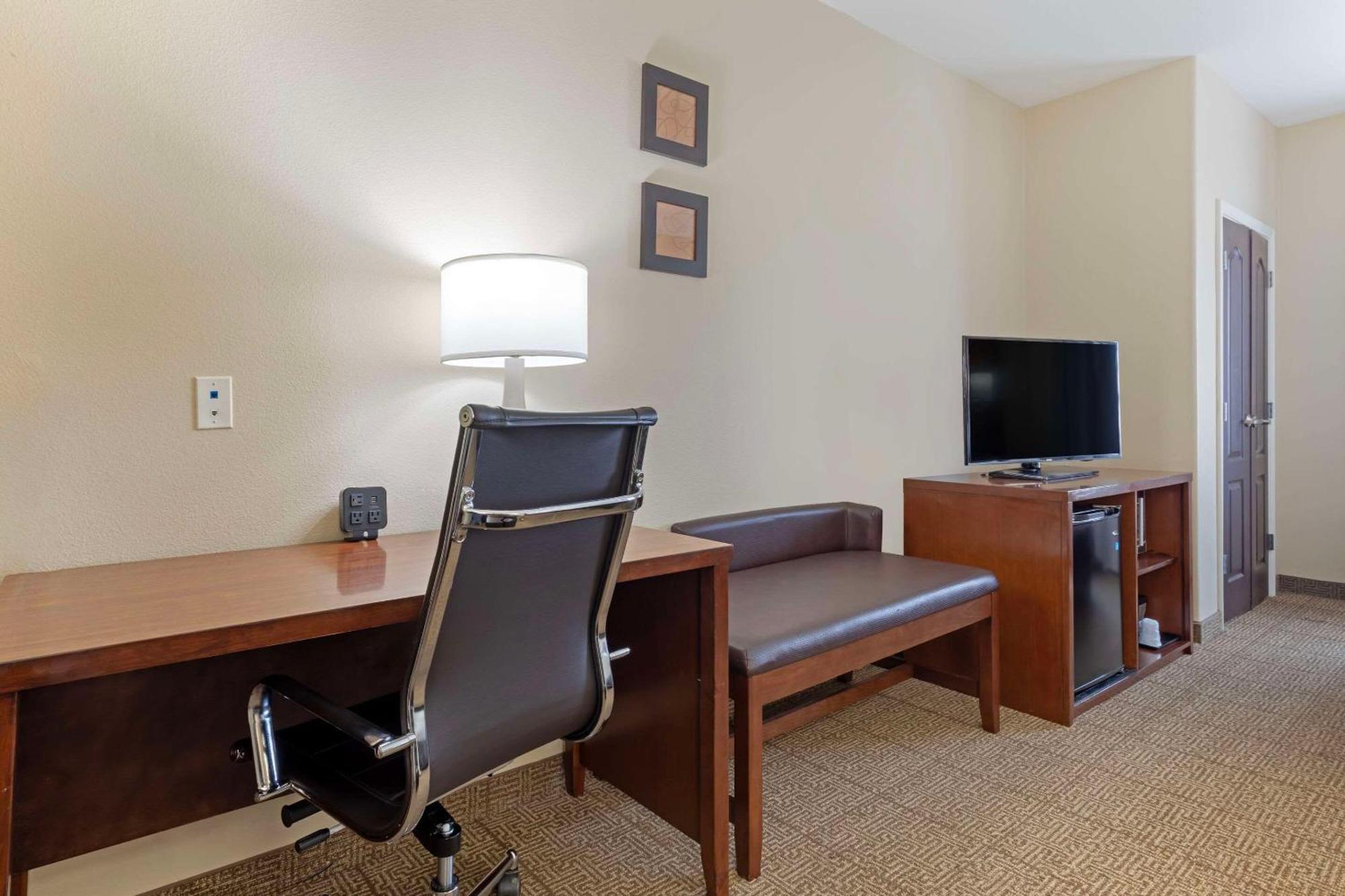 Comfort Suites West Dallas - Cockrell Hill Exteriér fotografie